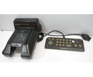 Famicom Computer Network System (modem) med handkontroll