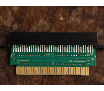 Adapter för NES-spel på Famicom Adapter för NES-spel på Famicom