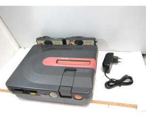 Twin Famicom (grå), restaurerad
