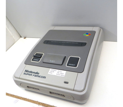 Super Famicom / SNES PAL (regionsfri - fint skick) Super Famicom / SNES PAL (regionsfri - fint skick)