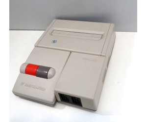 Famicom konsol med NESRGB